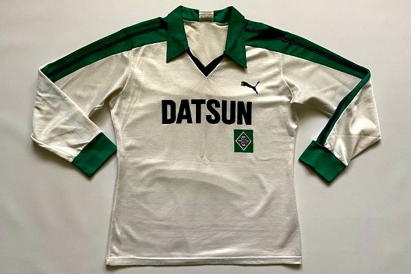 Borussia Mönchengladbach 1980-81 Datsun shirt