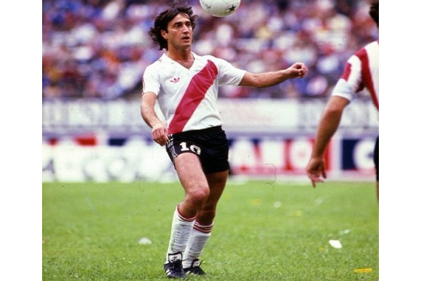 Beto Alonso River Plate 1984