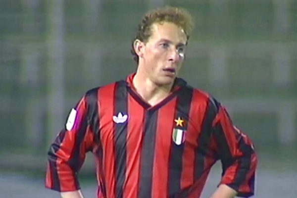 Jean-Pierre Papin in action.